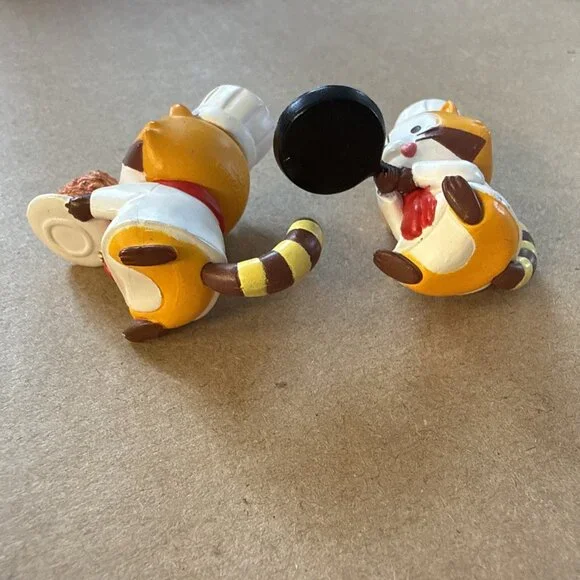 2 Puchi Rascal Raccoon Happy Travel HAWAII -1.5" Mini Figure - Picture 5 of 6